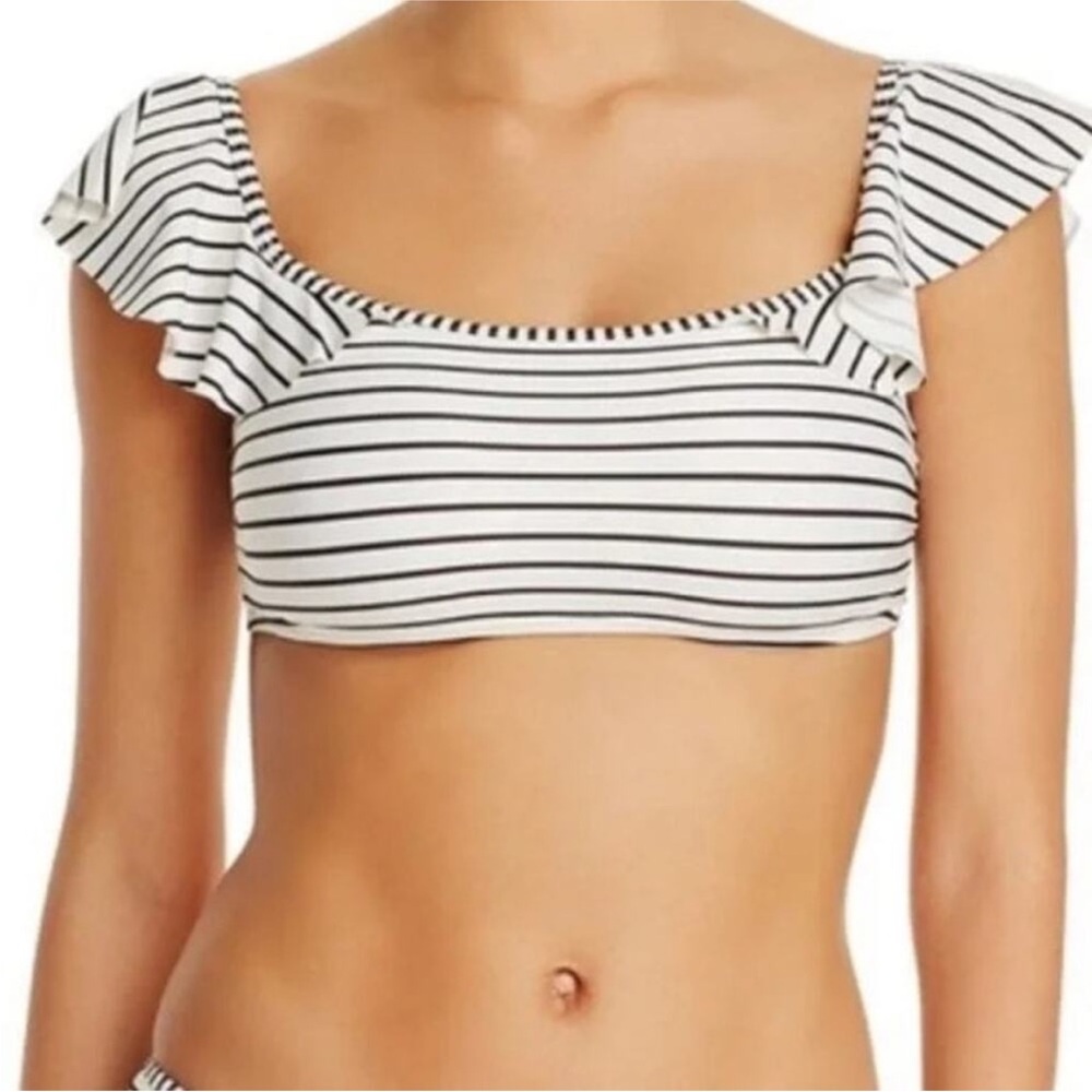 Vince Camuto Black & White Striped Ruffle-Sleeve Crop Top